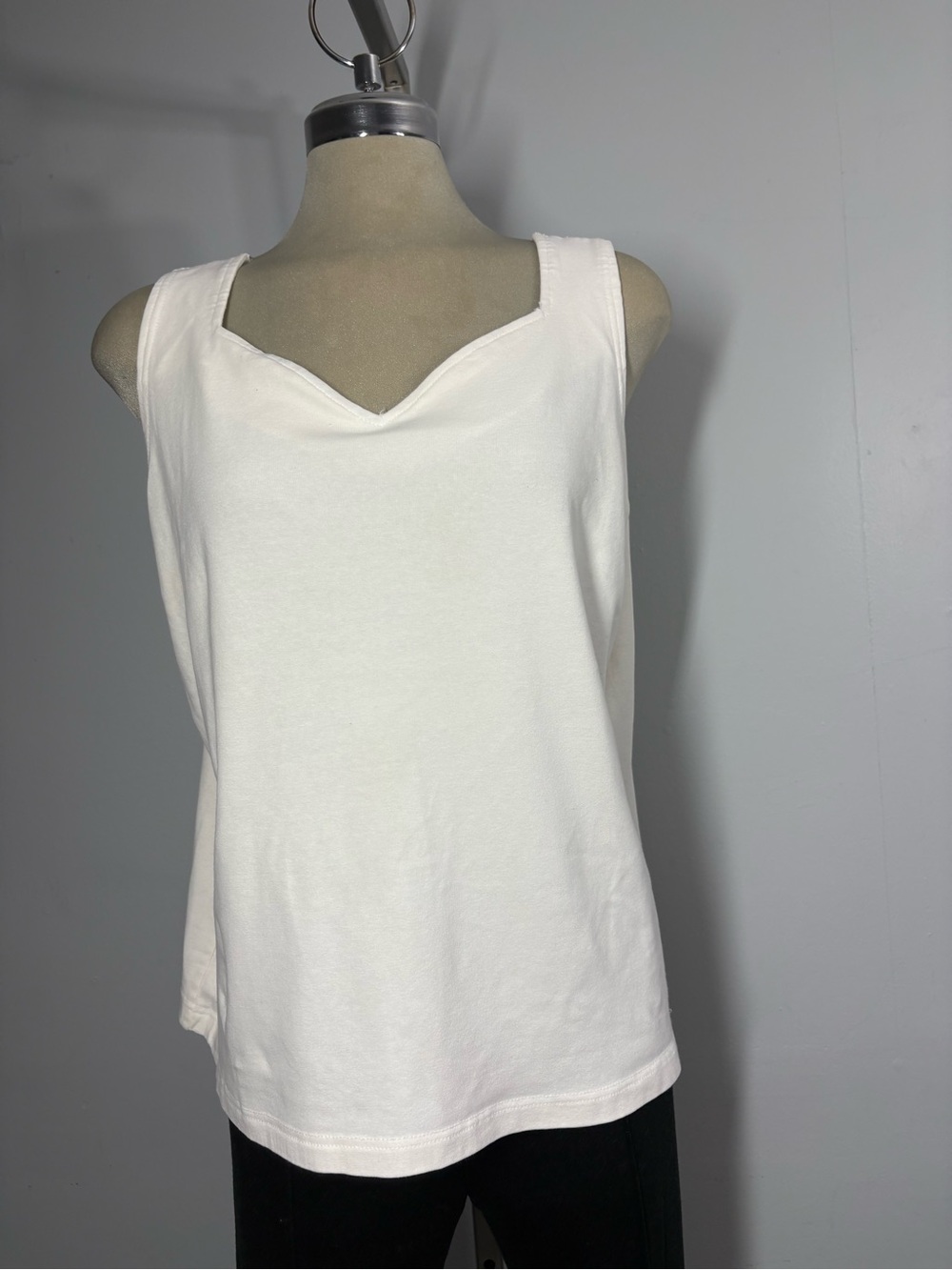 Women’s White V-Notch Sleeveless Tank